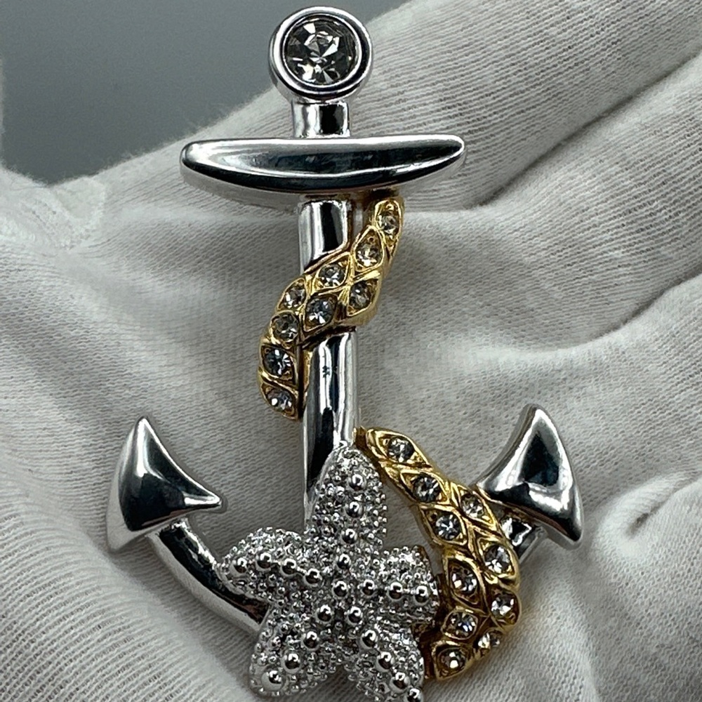 Kenneth J‎ Lane KJL  Gold & Silver plated, clear rhinestone Nautical Brooch #175